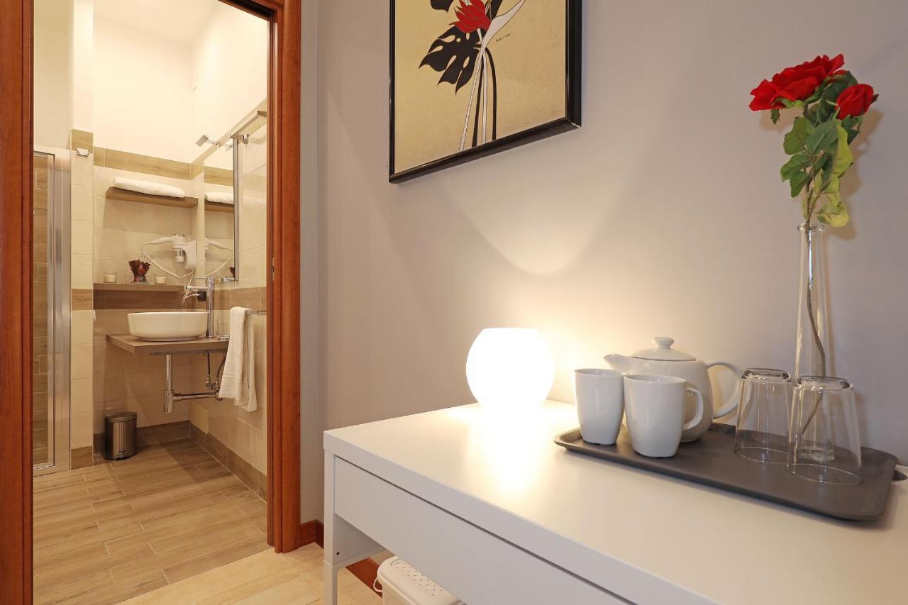 Olafo'S House Hotel Рим Екстериор снимка